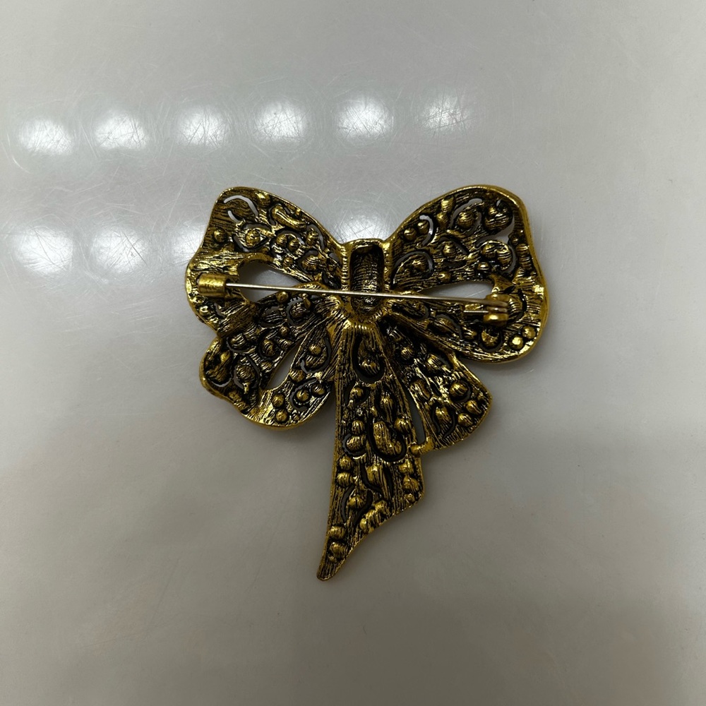 Ruby, Rhinestone Beautiful Bow Brooch. Large Size… - image 6